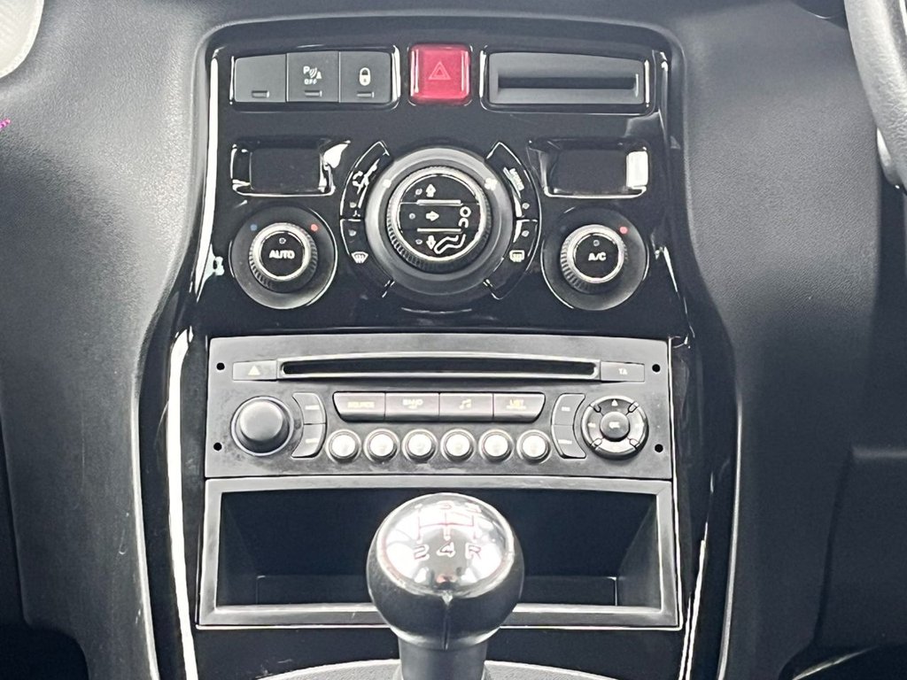 Used Citroen C3 Picasso 2012 for sale - 76376141: Photo 21