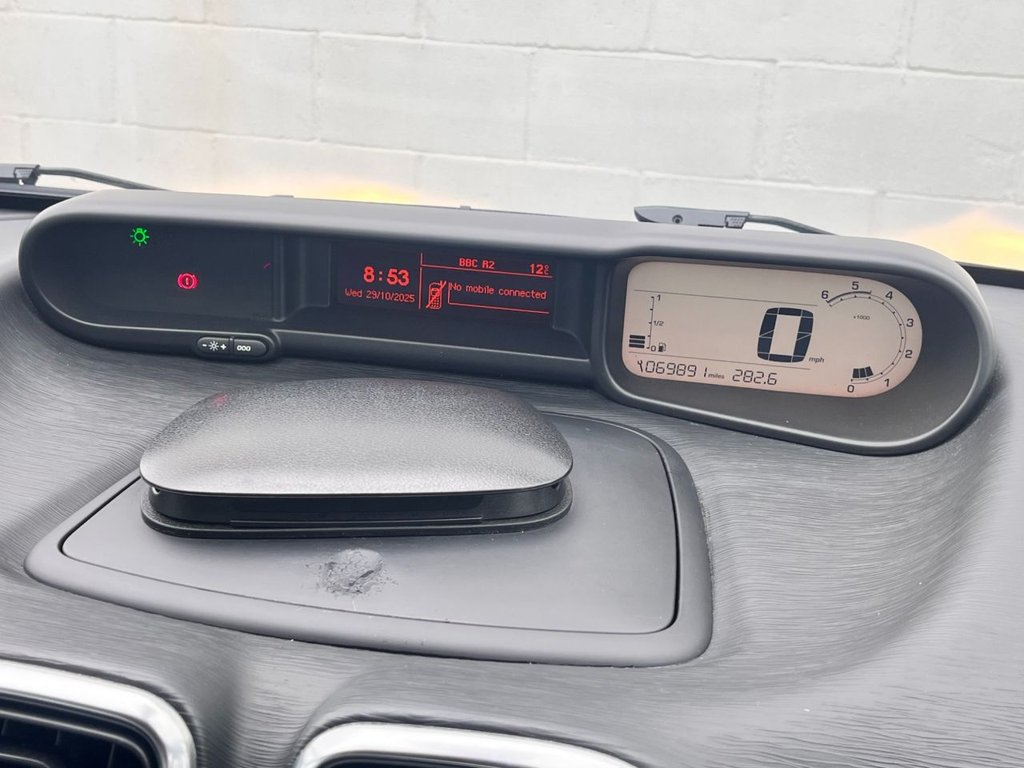 Used Citroen C3 Picasso 2012 for sale - 76376141: Photo 26