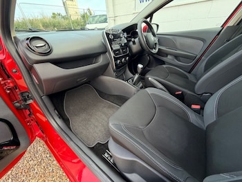 Used Renault Clio 2018 for sale - 78658401: Photo