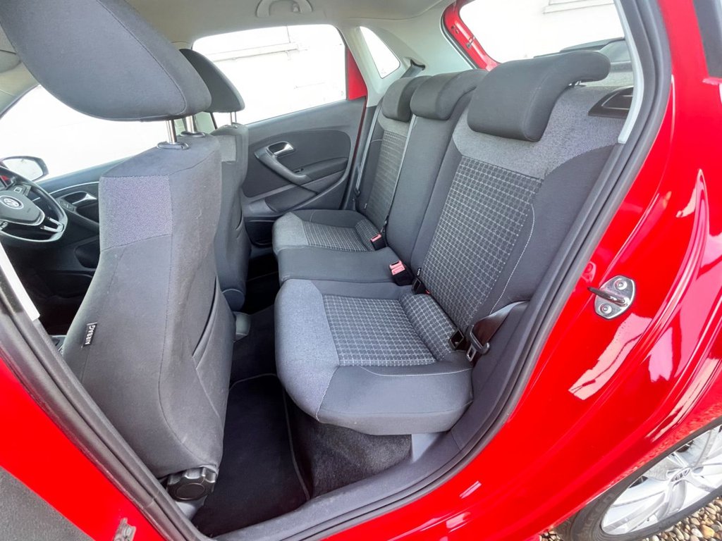 Used Volkswagen Polo 2015 for sale - 76396479: Photo 10