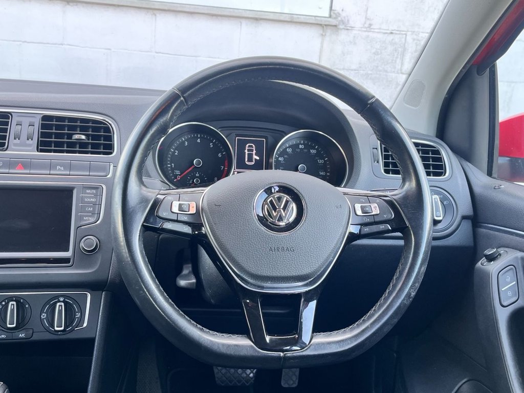 Used Volkswagen Polo 2015 for sale - 76396479: Photo 16