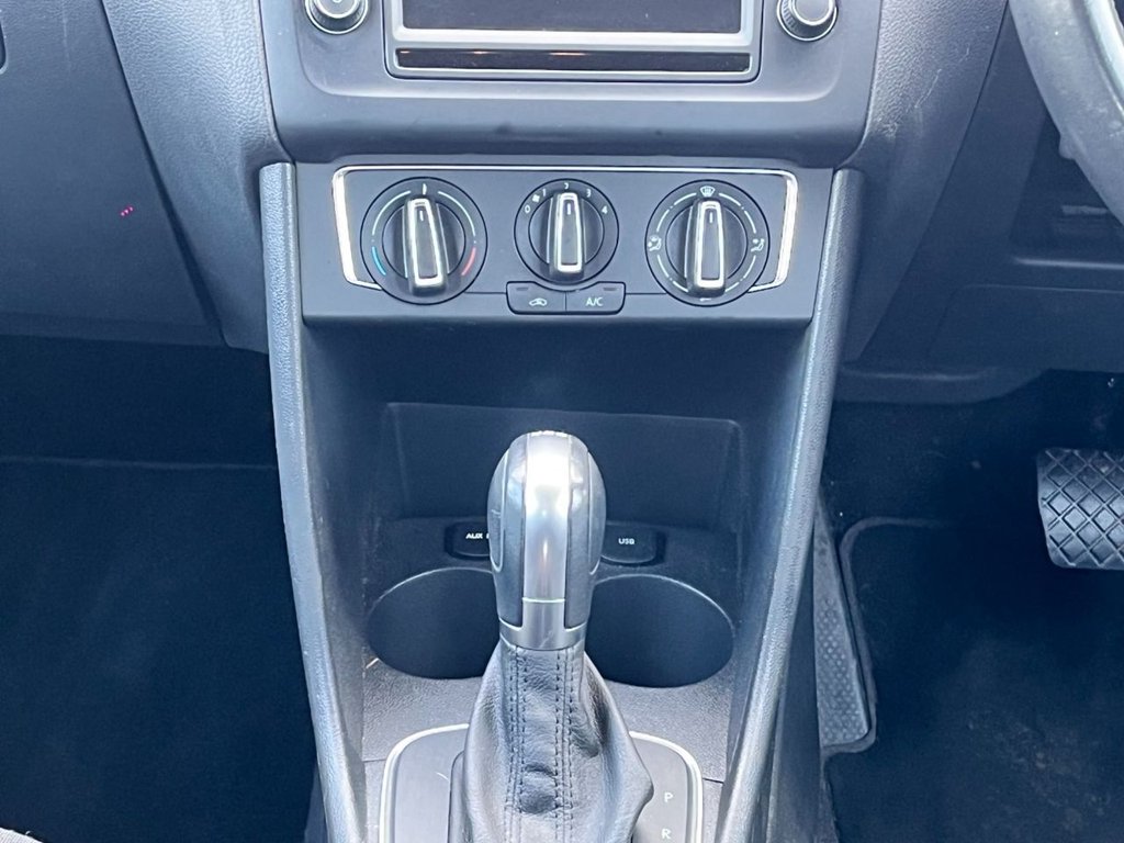 Used Volkswagen Polo 2015 for sale - 76396479: Photo 21