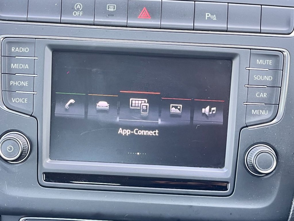 Used Volkswagen Polo 2015 for sale - 76396479: Photo 26