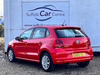 Used Volkswagen Polo 2015 for sale - 76396479: Photo