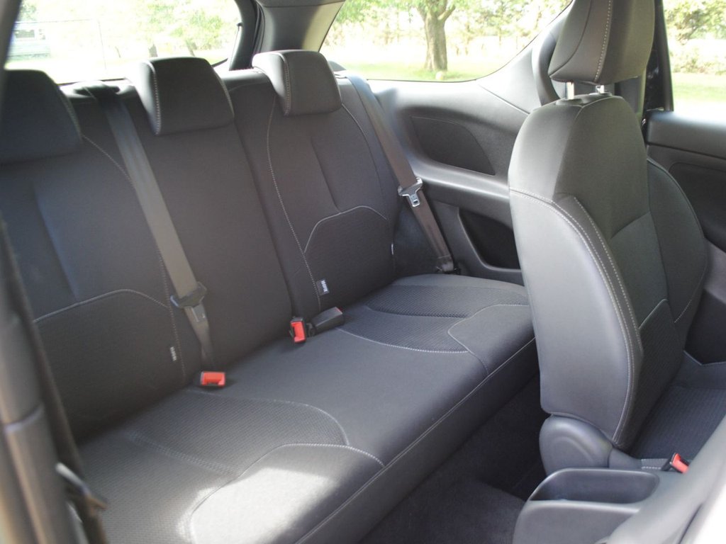 Used DS Automobiles DS 3 2017 for sale - 76783527: Photo 24