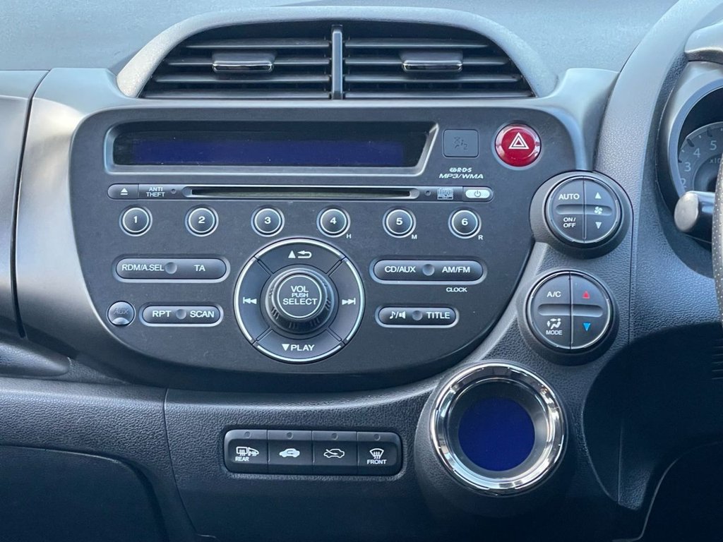 Used Honda Jazz 2013 for sale - 76655027: Photo 17