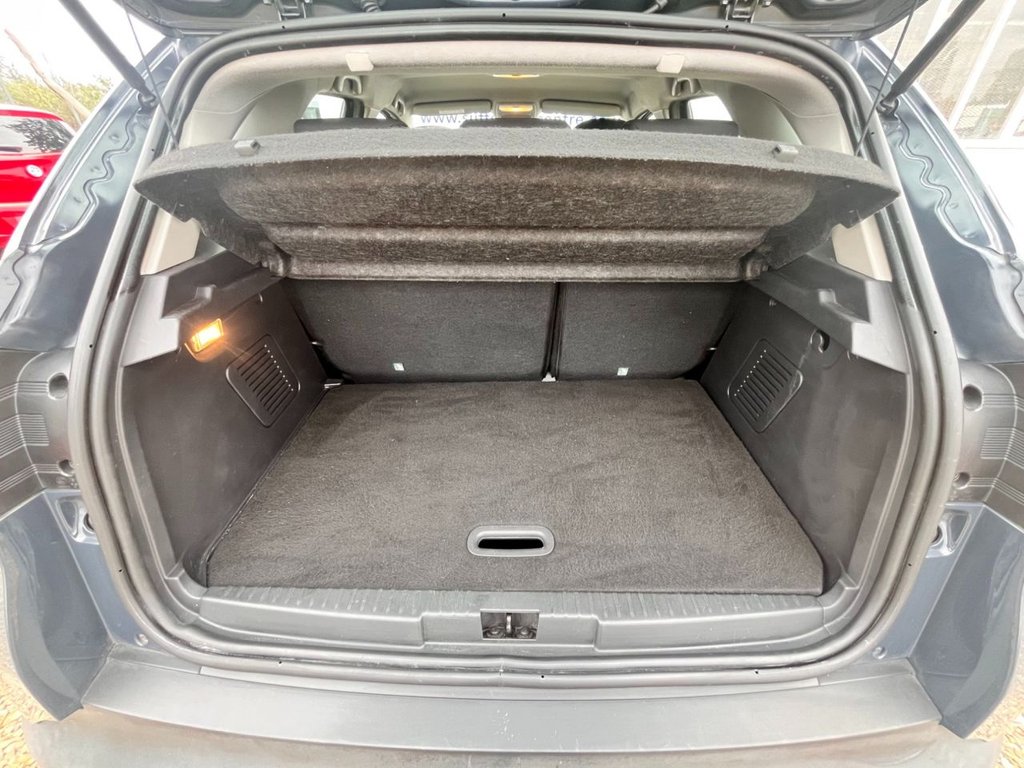 Used Renault Captur 2015 for sale - 76056805: Photo 17