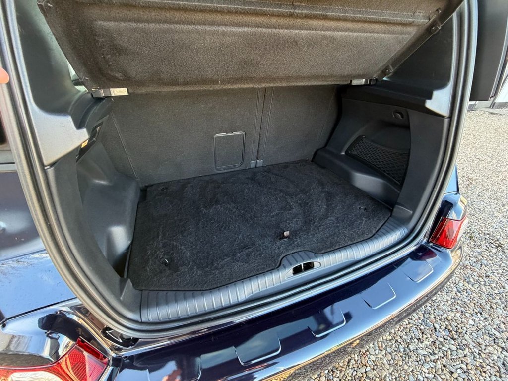 Used Citroen C3 Picasso 2015 for sale - 76901046: Photo 17