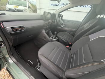 Used Dacia Sandero Stepway 2023 for sale - 79805248: Photo