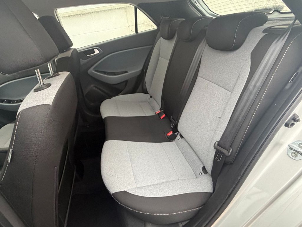 Used Hyundai i20 2015 for sale - 77188515: Photo 10