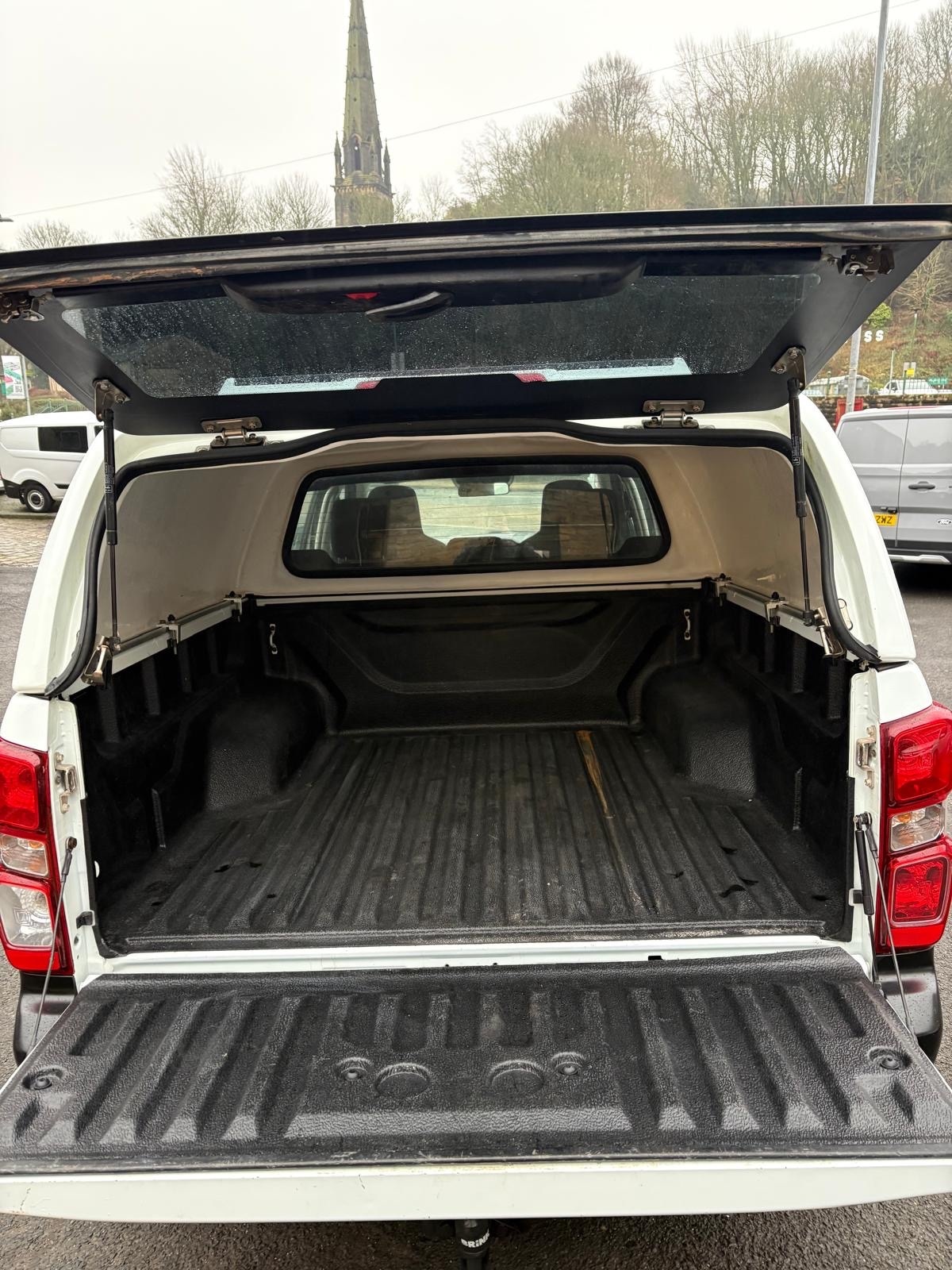 Used Isuzu D-Max 2021 for sale - 77445898: Photo 6