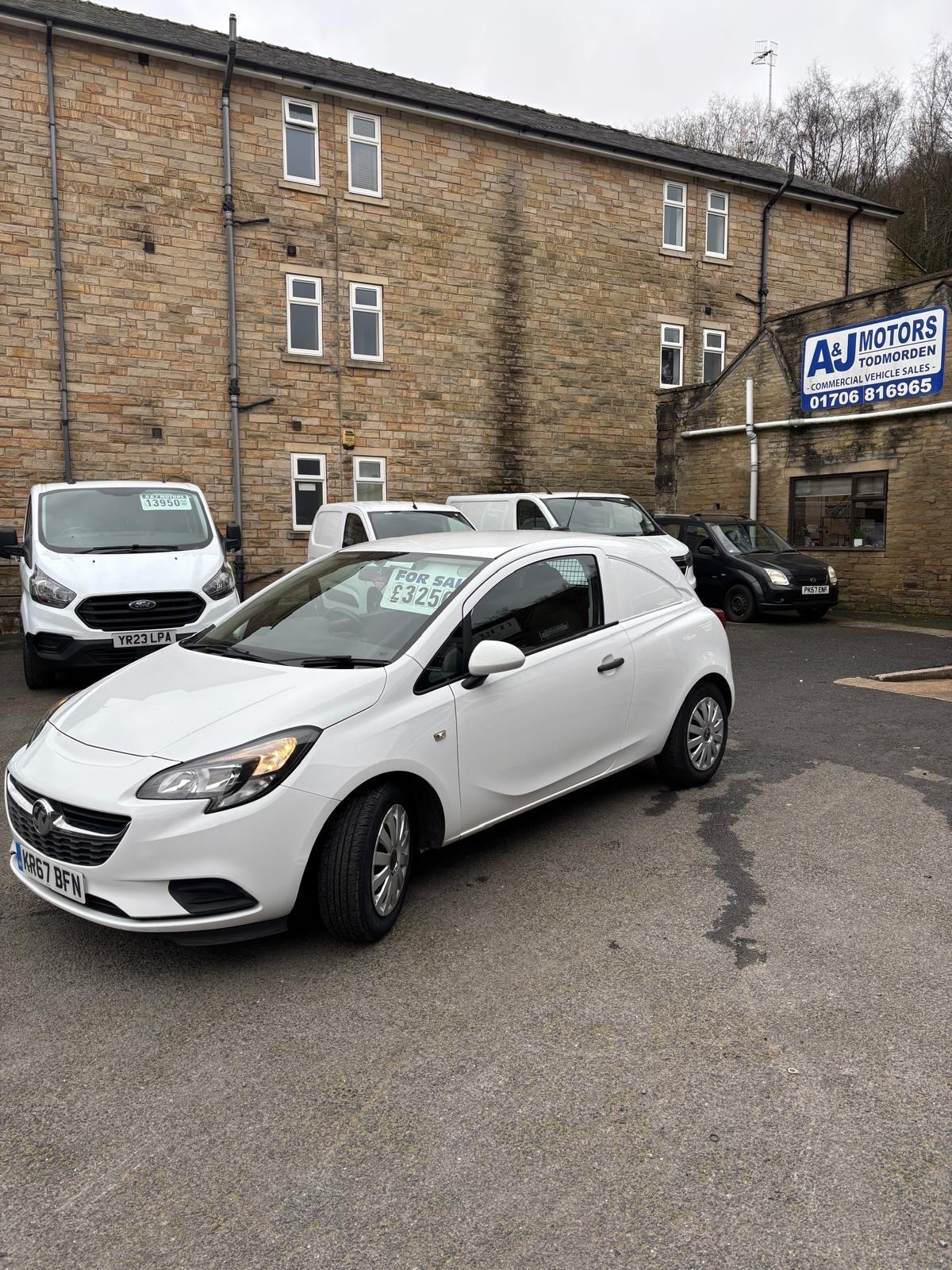 Used Vauxhall Corsa 2017 for sale - 77729534: Photo 2