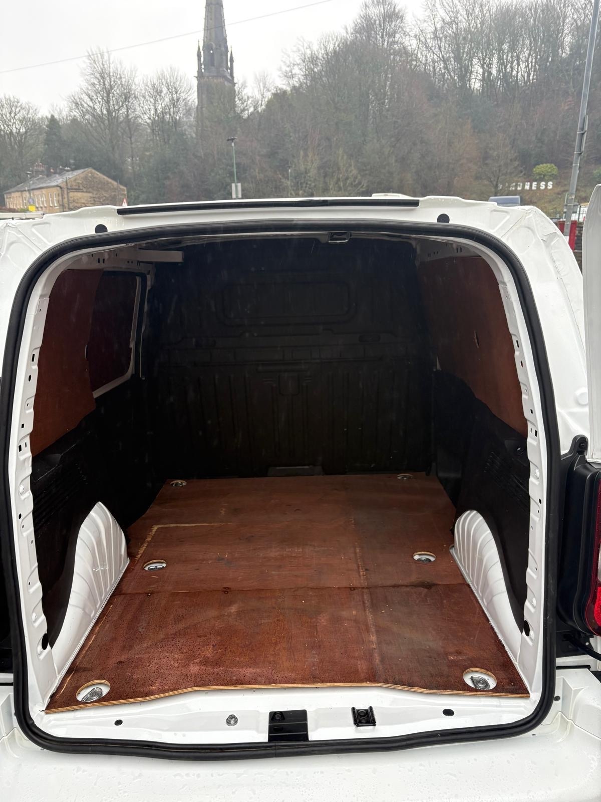 Used Vauxhall Combo 2020 for sale - 77460331: Photo 5
