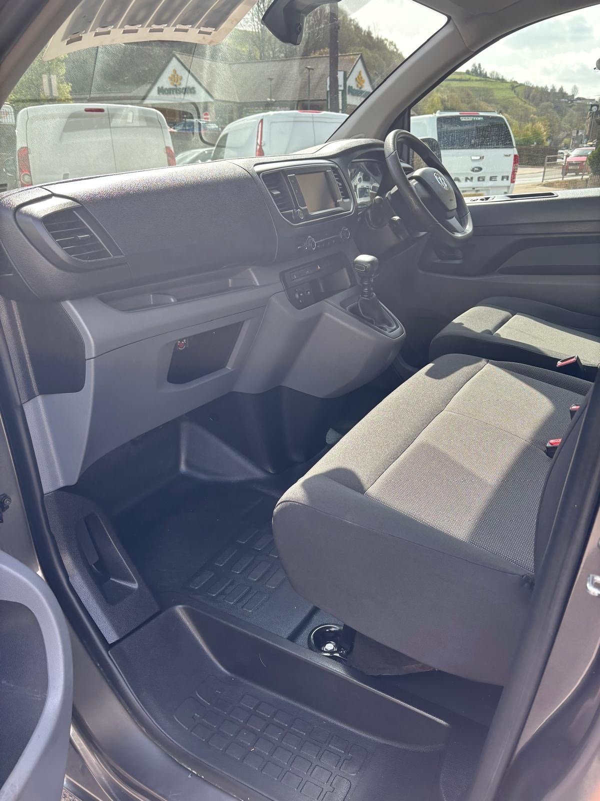 Used Vauxhall Vivaro 2022 for sale - 78218113: Photo 8