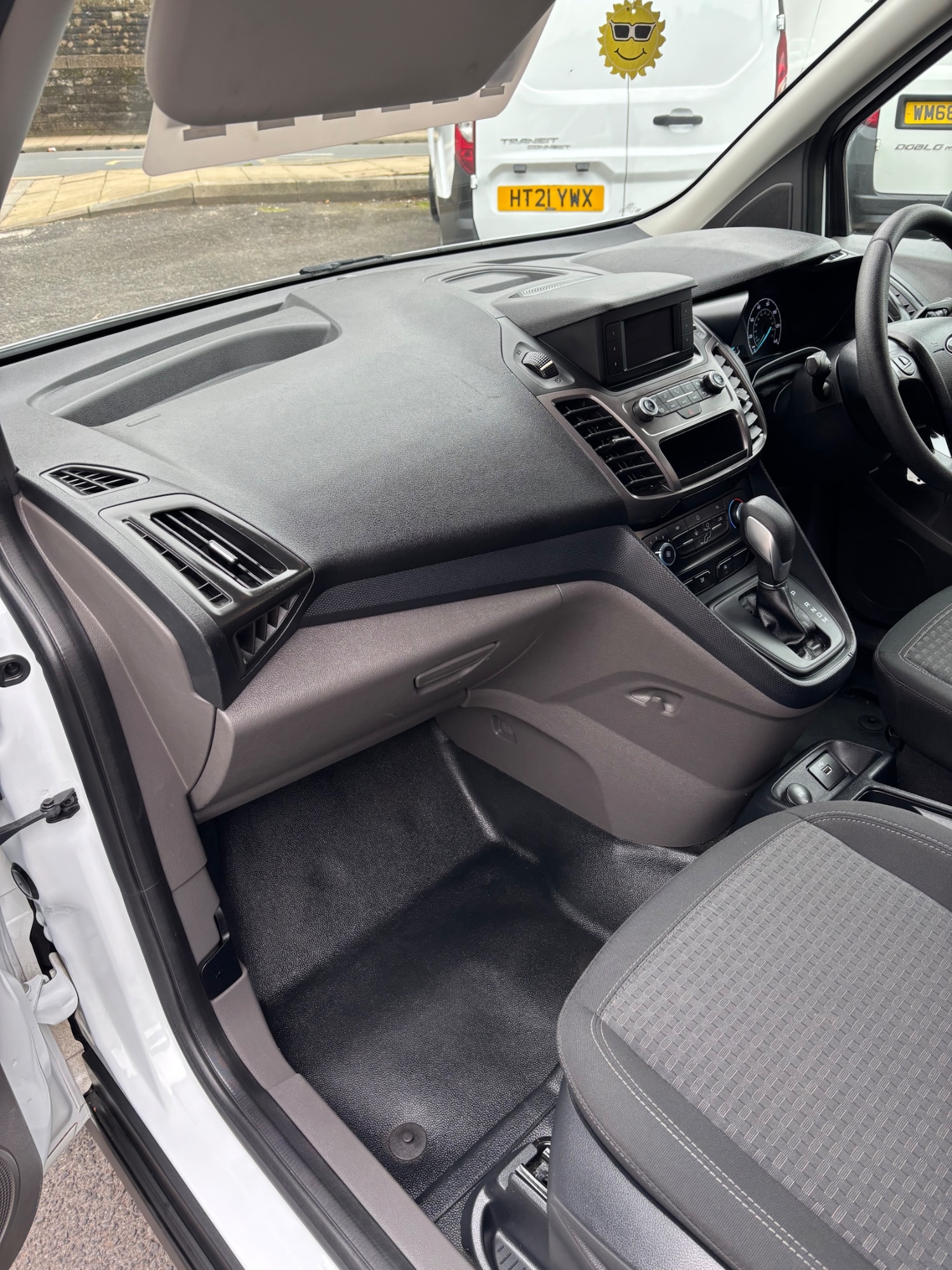 Used Ford Transit Connect 2021 for sale - 76266196: Photo 11