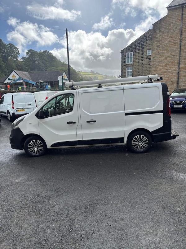 Used Vauxhall Vivaro 2018 for sale - 75975016: Photo 7