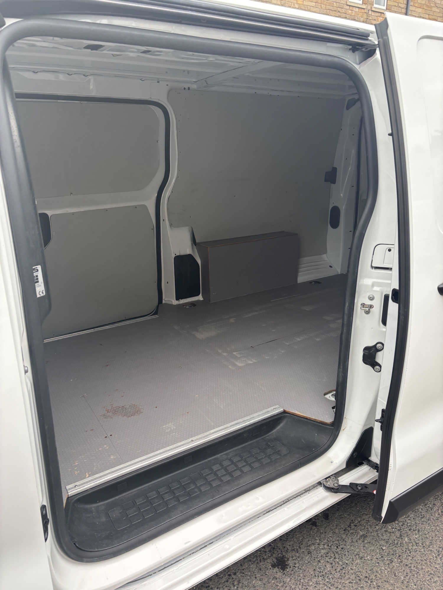 Used Vauxhall Vivaro 2021 for sale - 76289675: Photo 8