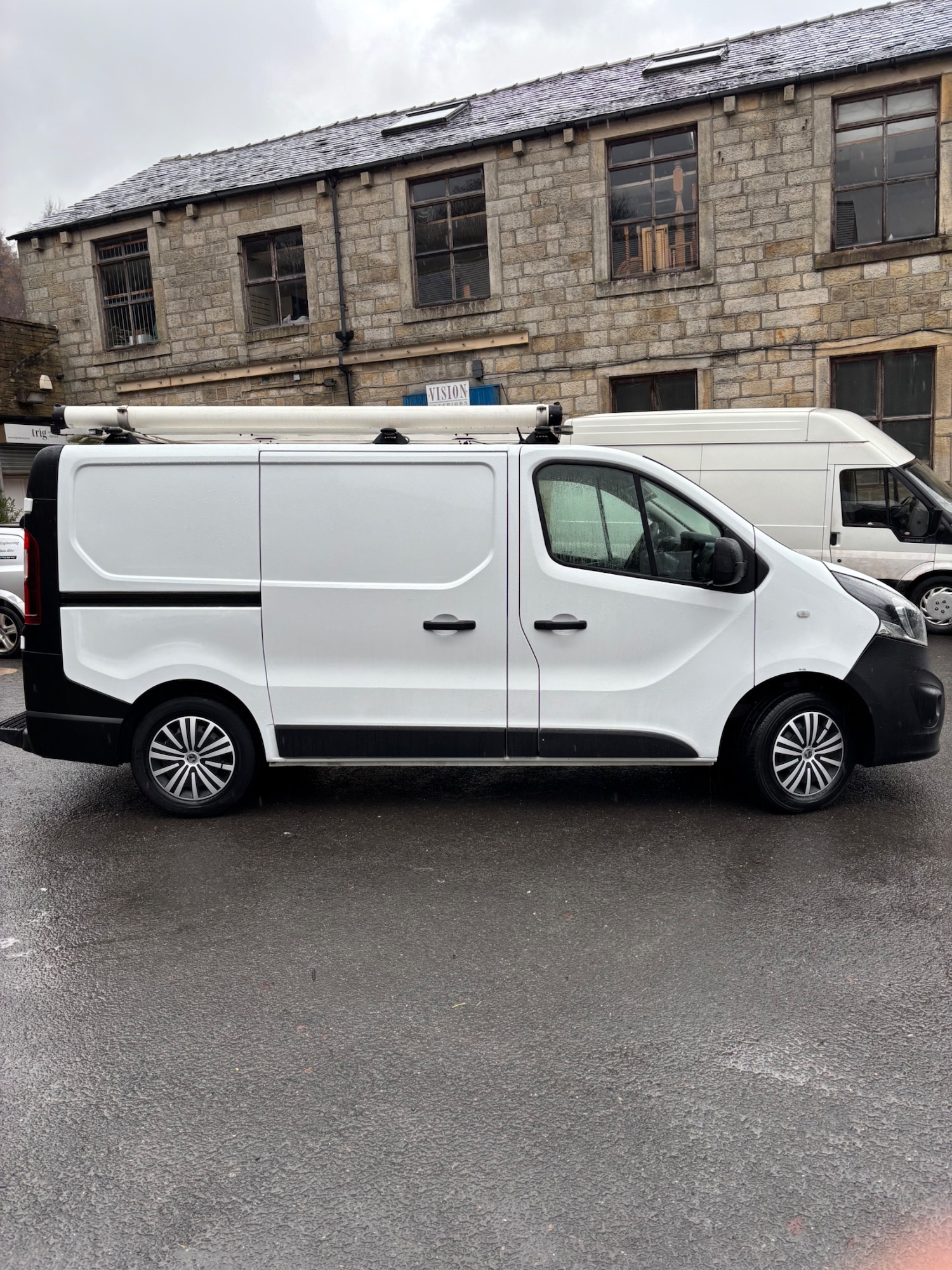 Used Vauxhall Vivaro 2018 for sale - 76863695: Photo 3