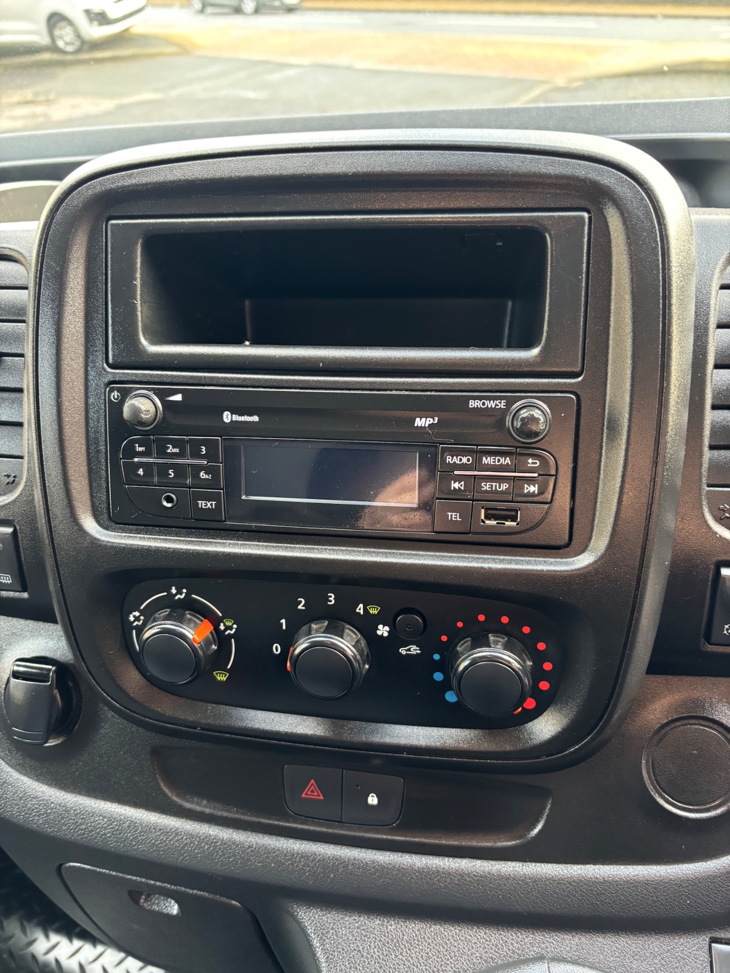 Used Vauxhall Vivaro 2017 for sale - 76863740: Photo 11