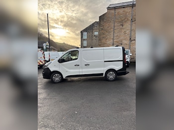 Used Vauxhall Vivaro 2017 for sale - 76863740: Photo