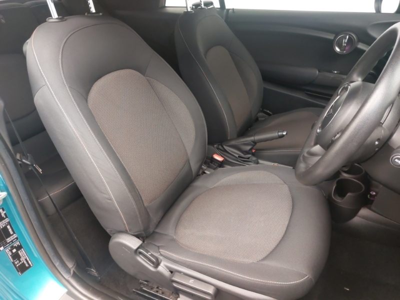 Used MINI Convertible 2020 for sale - 76846985: Photo 11