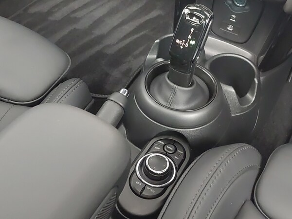 Used MINI Cooper 2023 for sale - 76238397: Photo 10