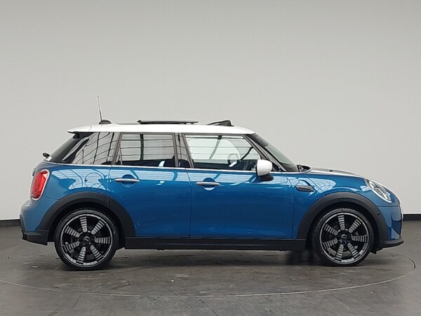 Used MINI Cooper 2023 for sale - 76238397: Photo 2