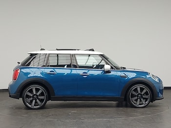 Used MINI Cooper 2023 for sale - 76238397: Photo 2