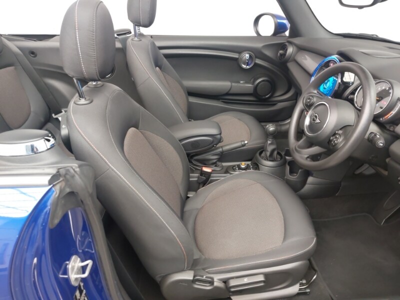 Used MINI Convertible 2020 for sale - 77948092: Photo 6