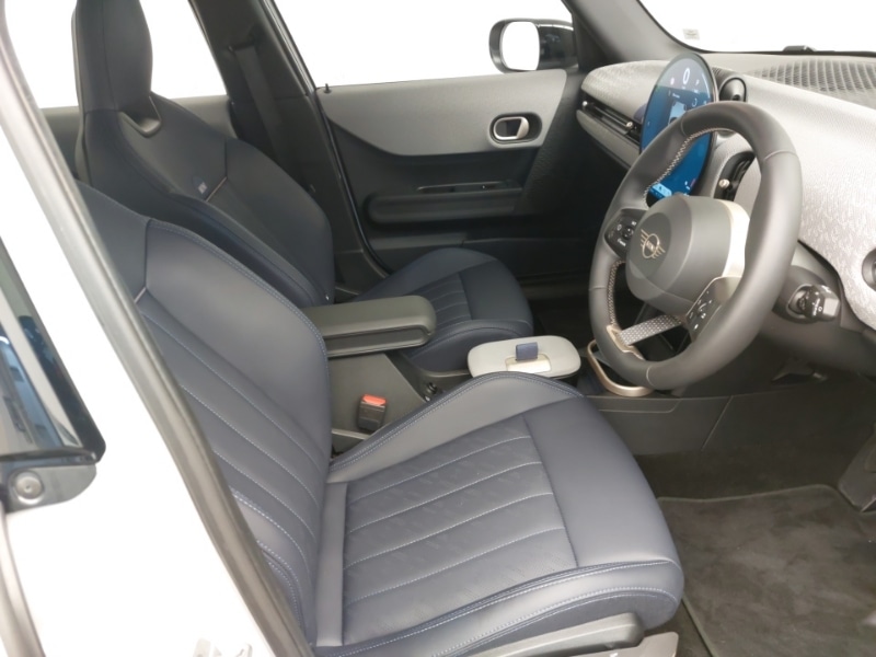 Used MINI Cooper 2025 for sale - 77142090: Photo 6