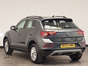 Used Volkswagen T-Roc 2023 for sale - 76700048: Photo
