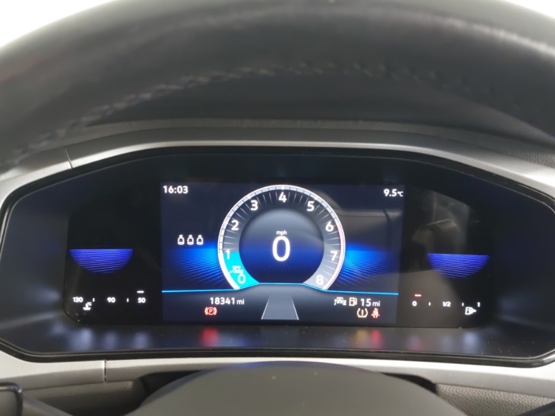 Used Volkswagen T-Roc 2023 for sale - 76700048: Photo 9