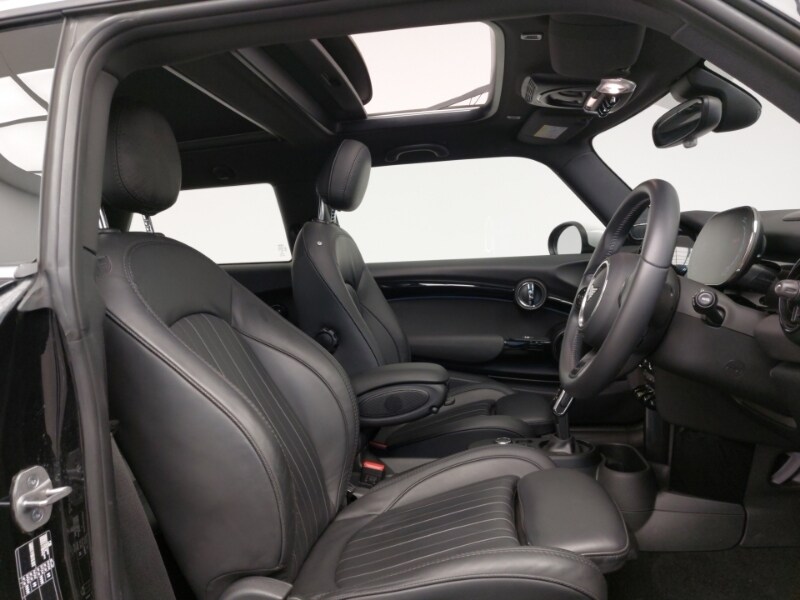 Used MINI Hatch 2022 for sale - 77448931: Photo 11