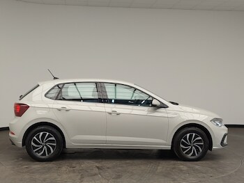 Used Volkswagen Polo 2024 for sale - 77722063: Photo