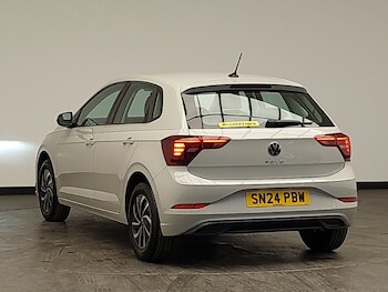 Used Volkswagen Polo 2024 for sale - 77722063: Photo