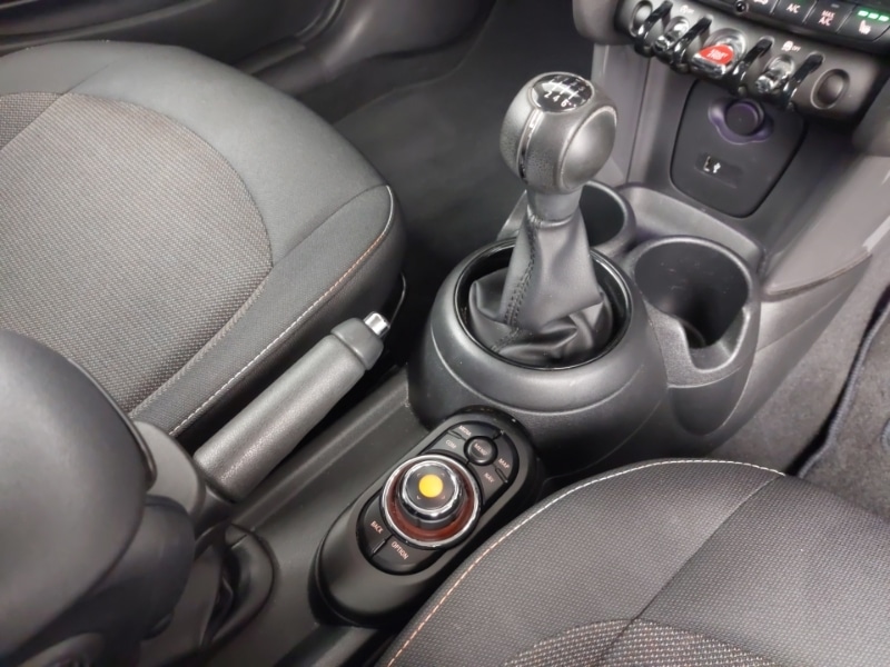 Used MINI Hatch 2019 for sale - 76560607: Photo 10