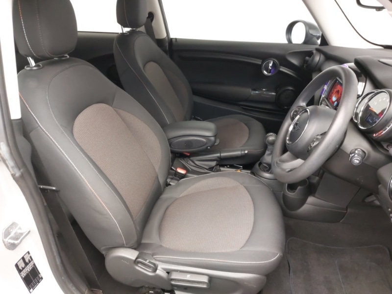 Used MINI Hatch 2019 for sale - 76560607: Photo 11