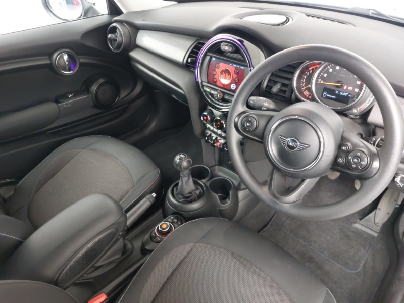 Used MINI Hatch 2019 for sale - 76560607: Photo 4