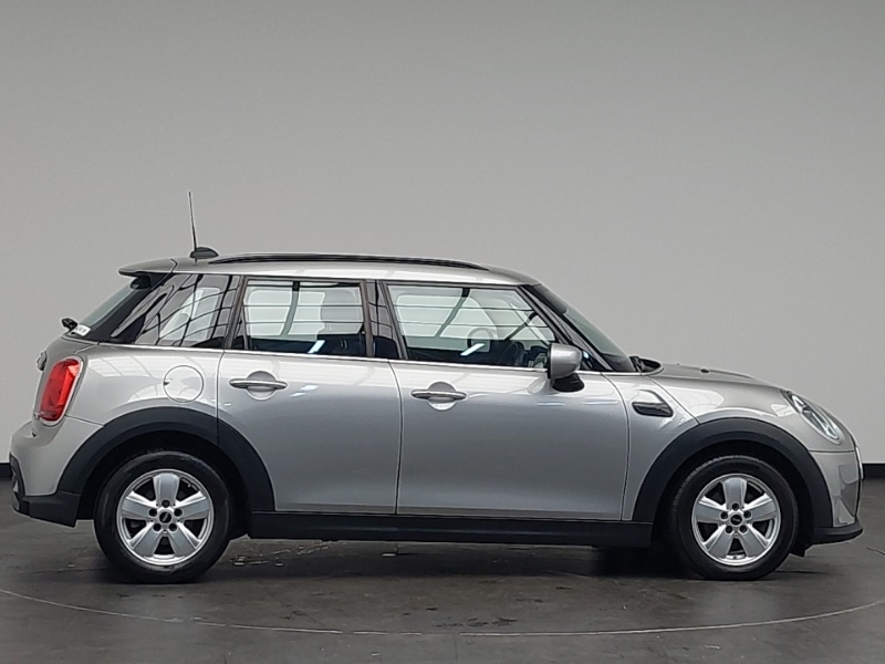 Used MINI Cooper 2023 for sale - 76166217: Photo 2