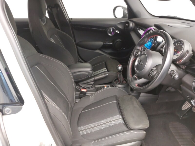 Used MINI Hatch 2019 for sale - 77815949: Photo 6