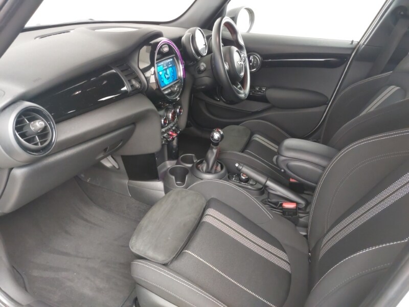 Used MINI Hatch 2019 for sale - 77815949: Photo 7