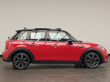 Used MINI Hatch 2024 for sale - 76195573: Photo