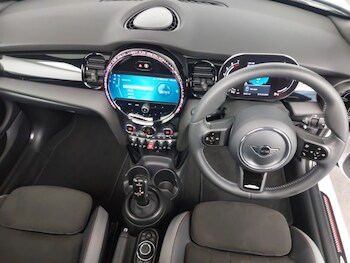 Used MINI Hatch 2024 for sale - 78093687: Photo