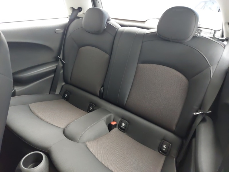 Used MINI Hatch 2019 for sale - 77057077: Photo 12