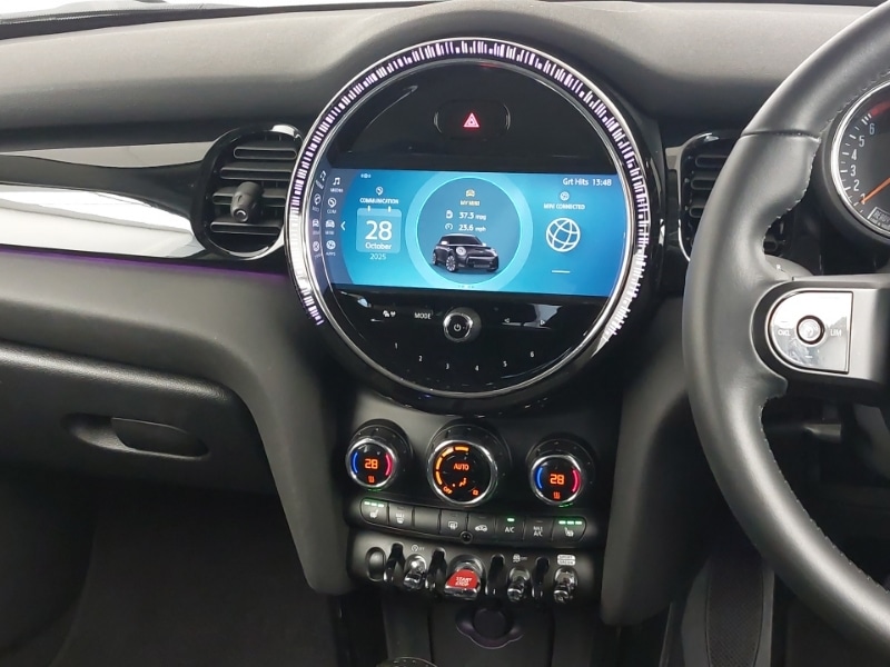 Used MINI Hatch 2022 for sale - 76393238: Photo 8