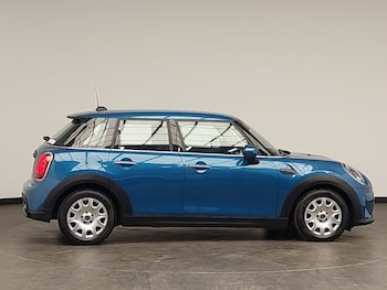 Used MINI Hatch 2021 for sale - 77024692: Photo