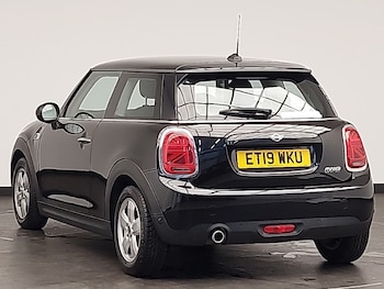Used MINI Hatch 2019 for sale - 75591950: Photo