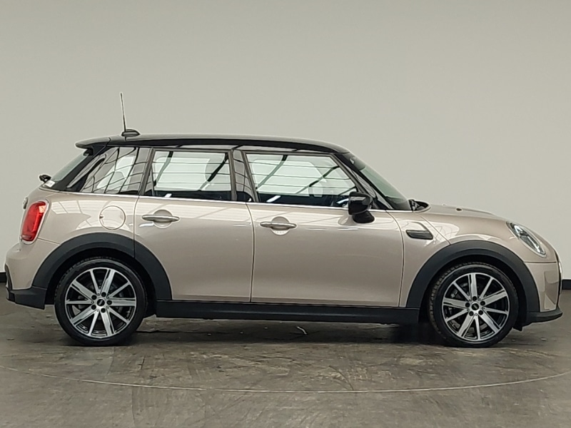 Used MINI Hatch 2022 for sale - 76987428: Photo 2