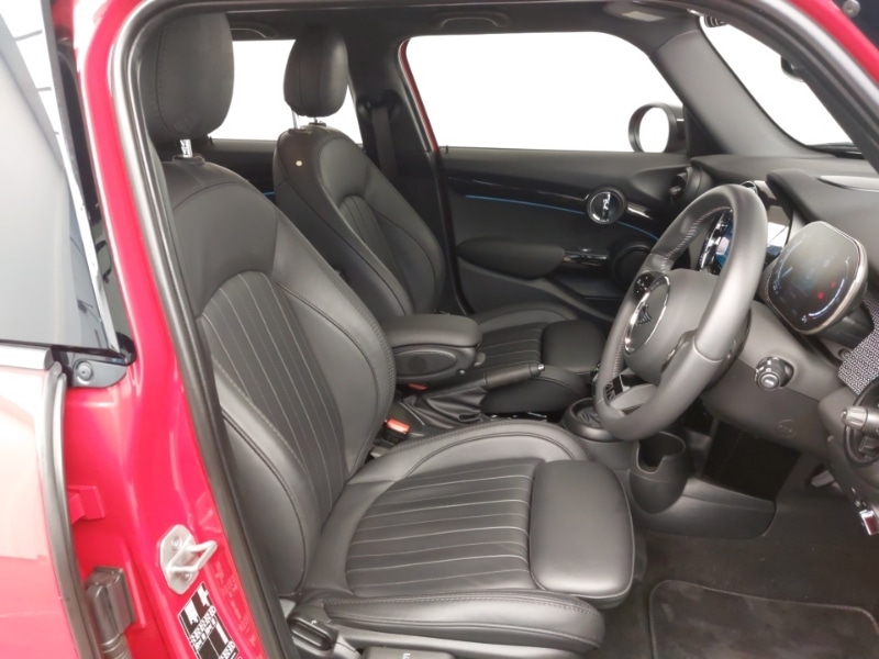 Used MINI Hatch 2023 for sale - 76897764: Photo 11