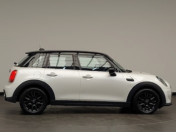 Used MINI Hatch 2023 for sale - 76511650: Photo